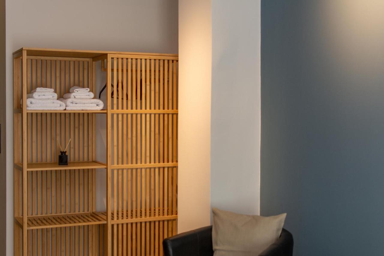 Studio 48, Cozy Apartment In Kalamata City Center Exterior photo